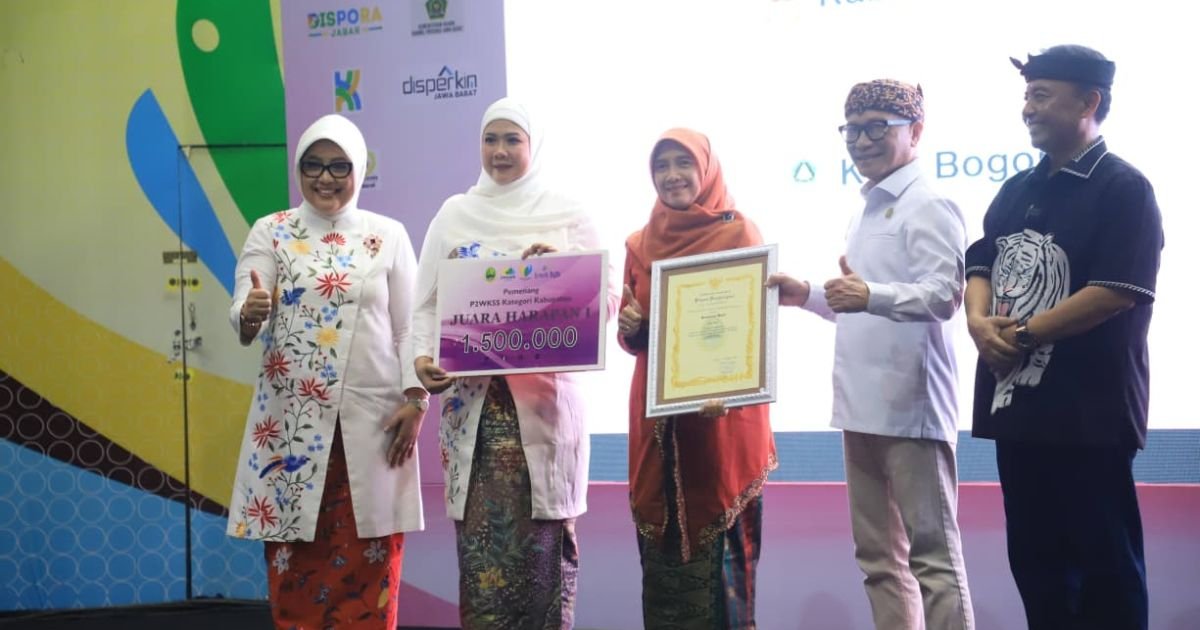 Program Pemberdayaan Perempuan Kabupaten Bogor Diganjar Penghargaan P2WKSS