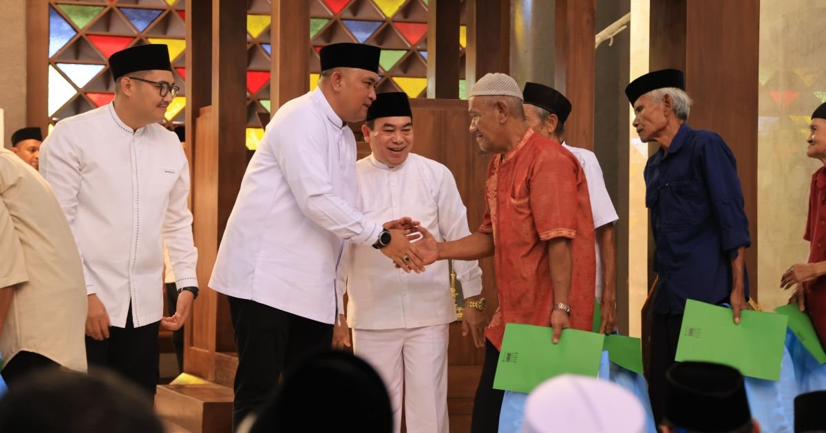Bupati Bogor Ajak Muhasabah Akhir Tahun Lewat Doa Bersama dan Santunan Sosial