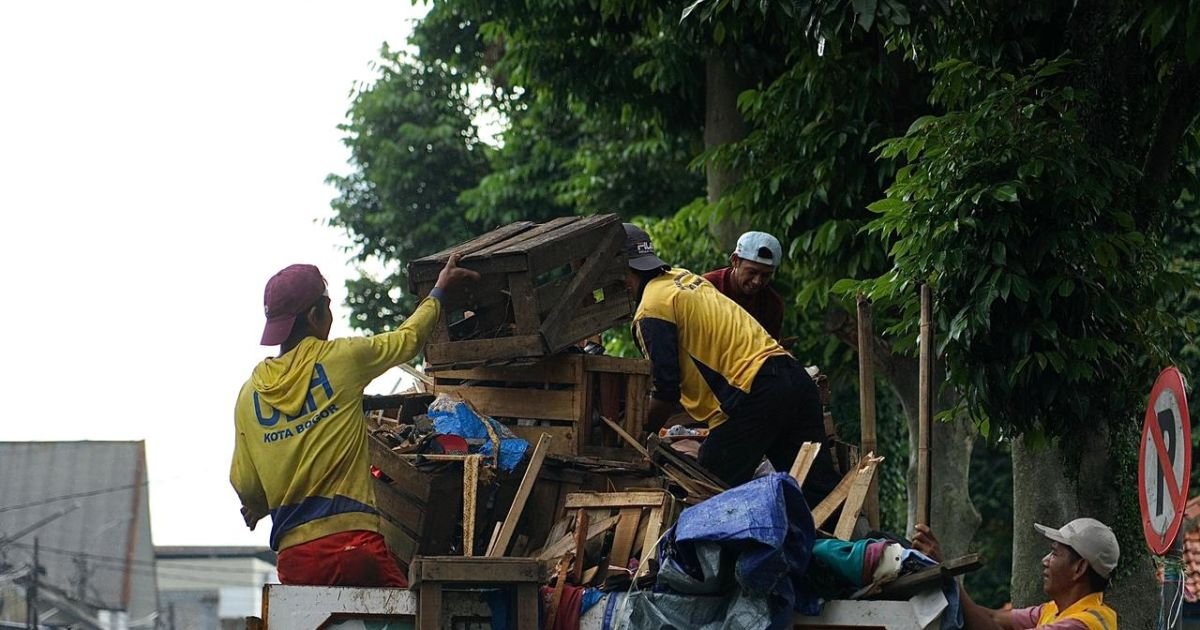 Kolaborasi Forkopimda dan Pemkot, Jumsih Sasar Jalan MA Salmun hingga Mayor Oking