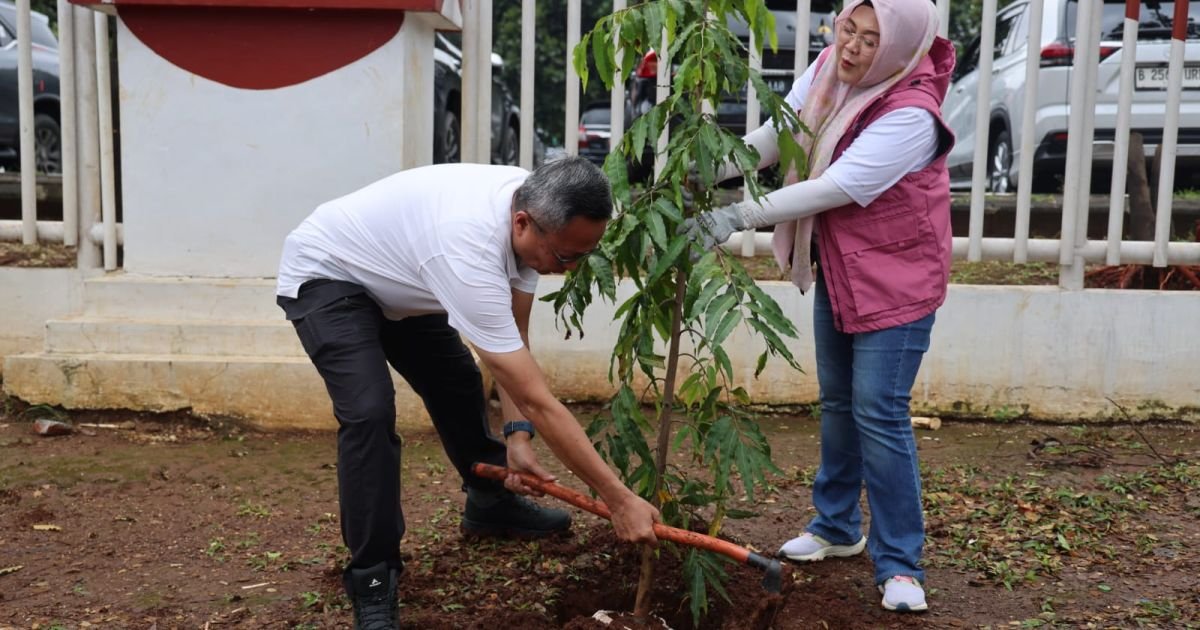 Penguatan Ketahanan Lingkungan, Rudy Susmanto Inisiasi Gerakan Penanaman Pohon di Pakansari