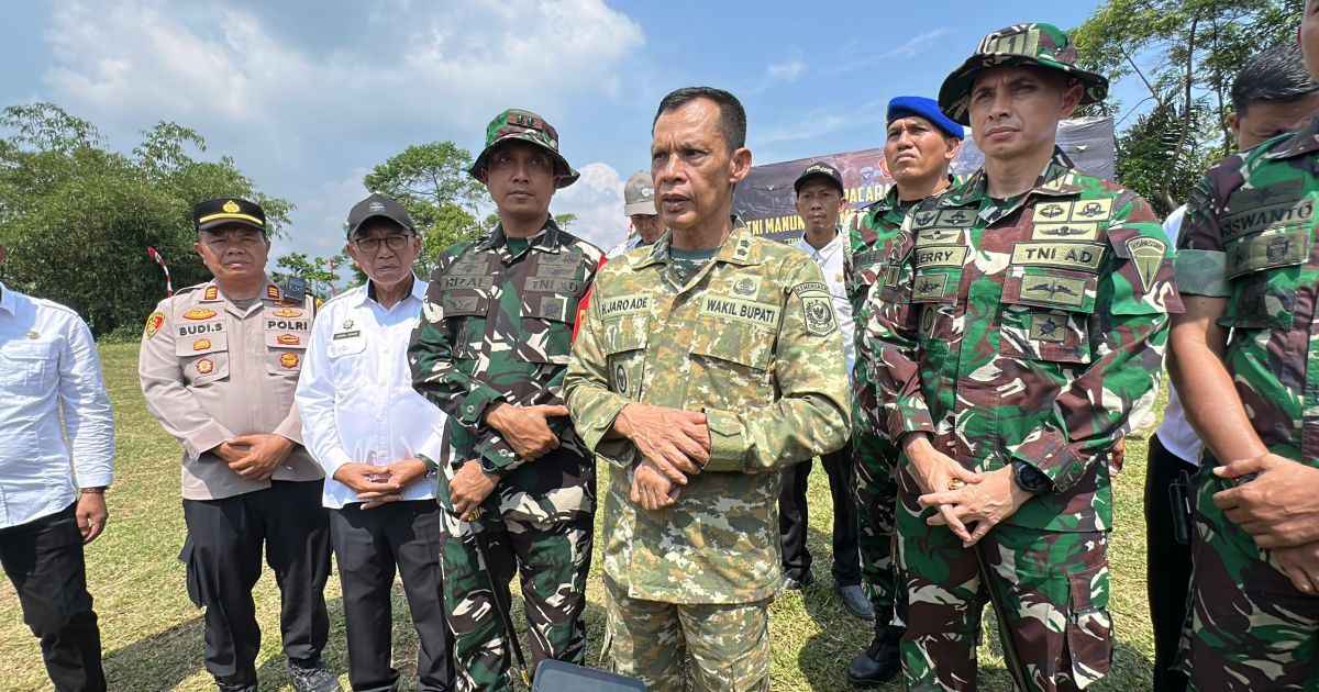 Wabup Jaro Ade Ajak Warga Gotong Royong, TMMD ke-128 Percepat Pembangunan Desa