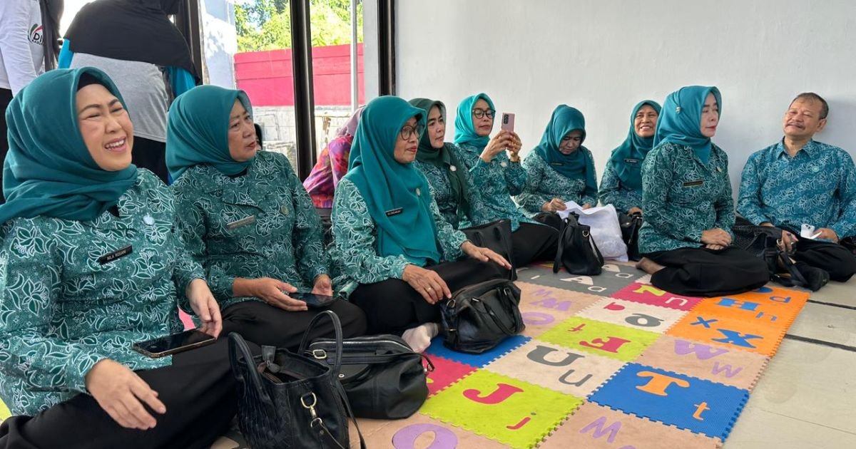 Rudy Susmanto Dorong Aksi Nyata, PKK Bogor Salurkan Bantuan dan Layanan Sosial di Citeureup