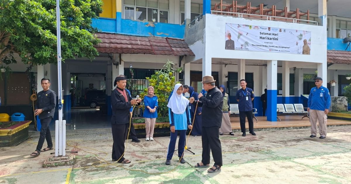 Inovasi Diskominfo Bogor: Pelajar Belajar Penyiaran Langsung Lewat Program Teman FM Goes To School
