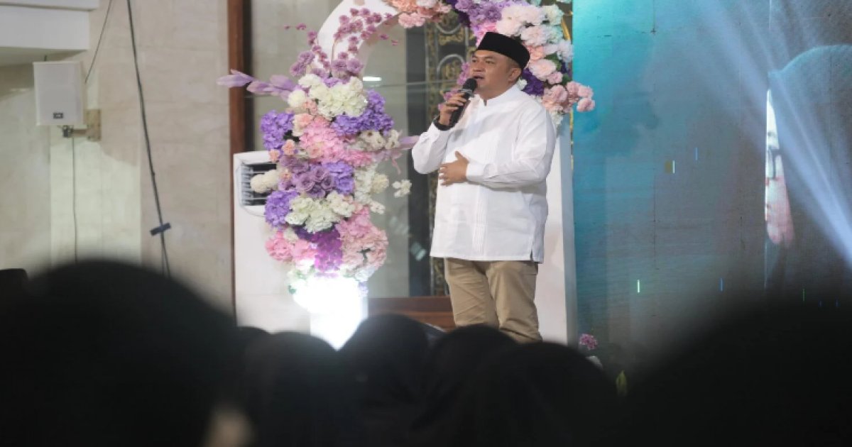 Rudy Susmanto Awali Aktivitas dengan Shalat Subuh Berjamaah di Masjid Nurul Wathon