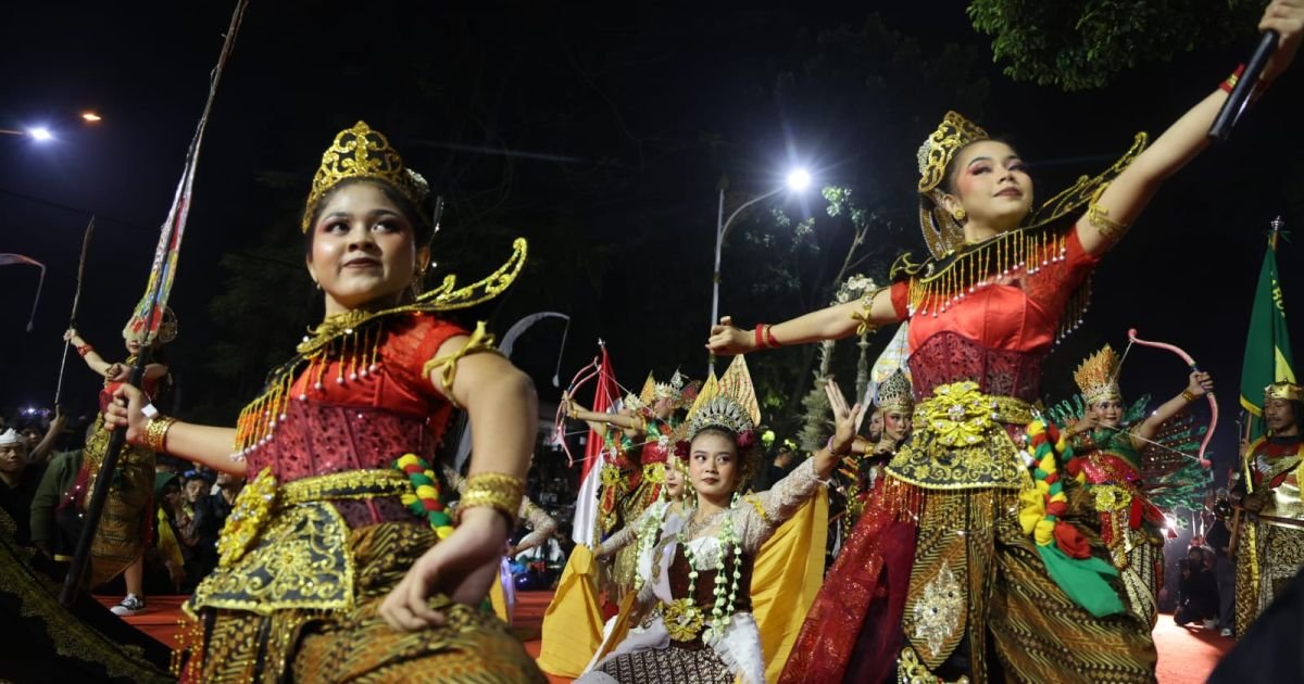 Di Bandung, Rudy Susmanto Apresiasi Kirab Milangkala Tatar Sunda sebagai Simbol Kebersamaan Jawa Barat