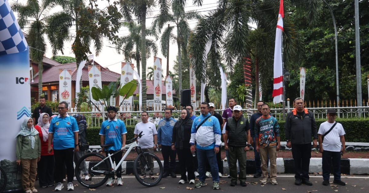 Sekda Kabupaten Bogor Ajak Masyarakat Cintai Sejarah Daerah Melalui Gowes Napak Tilas Bogor