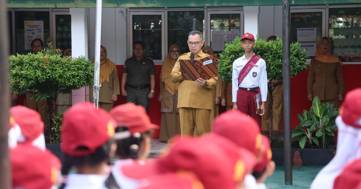 Kunjungi SDN Cantang Jaya, Sekda Bogor Dorong Pendidikan Berkualitas, Gizi Sehat, dan Lingkungan Bebas Narkoba