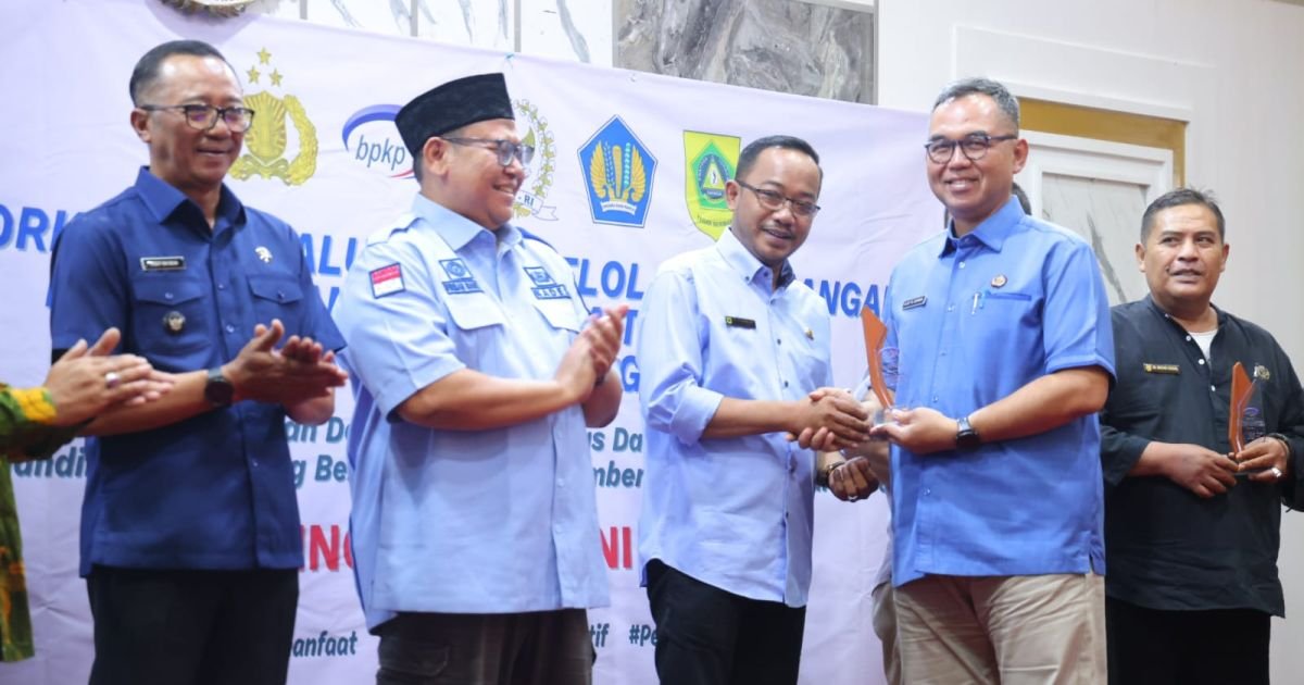Sekda Ajat Rochmat Jatnika Buka Workshop Evaluasi Keuangan Desa, Dorong Tata Kelola yang Transparan dan Akuntabel