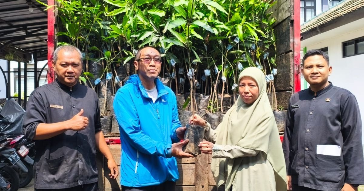 Bupati Rudy Susmanto Dorong Produktivitas Petani, Distanhorbun Bogor Distribusikan 23 Ribu Bibit Tanaman