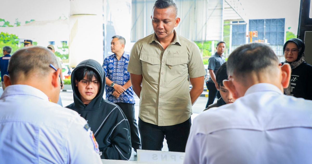 Jenal Mutaqin: Merokok Tak Dilarang, Tapi Diatur Sesuai Perda KTR