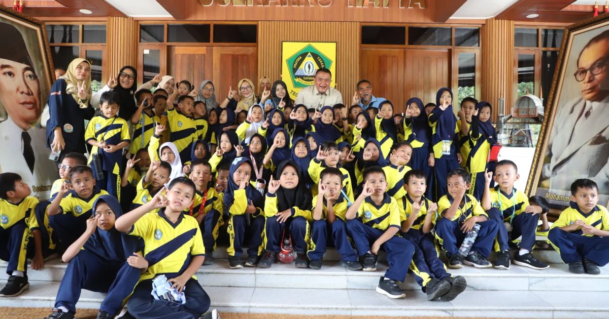 Kunjungan Edukatif Siswa SDN Citeureup 02, Bupati Bogor Tanamkan Semangat Belajar dan Kepemimpinan