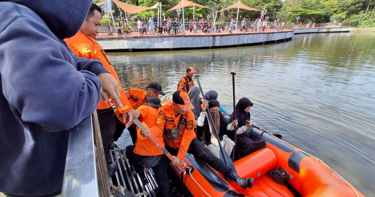 BPBD Bogor Sediakan Wahana Perahu Gratis di CFD, Disambut Meriah Warga