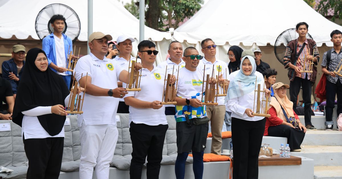 Ketua DPRD Sastra Winara Apresiasi Pembangunan KKMP Pakansari: Dorong Penguatan Ekonomi Warga